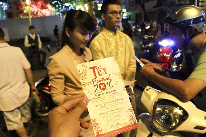 Mưu sinh đêm giao thừa ảnh 3